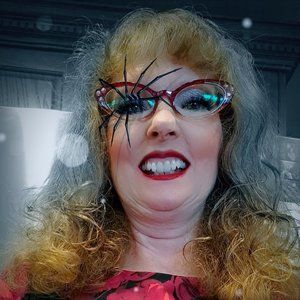 Meet your Posher, Eileen